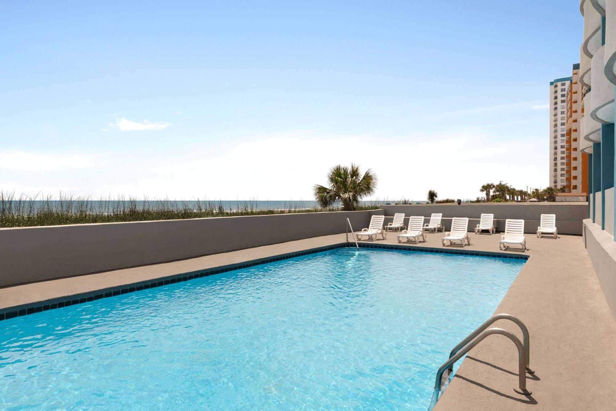 Days Inn By Wyndham Myrtle Beach-Beach Front Kültér fotó