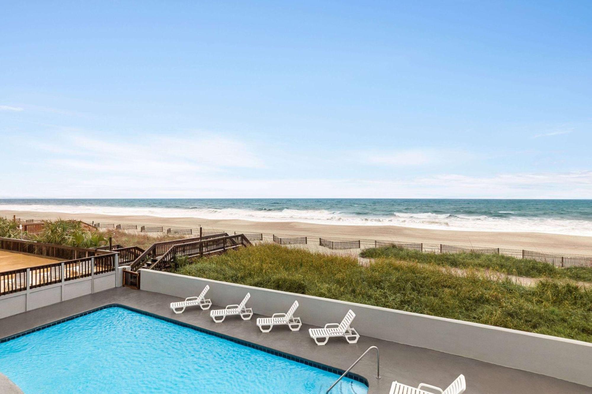 Days Inn By Wyndham Myrtle Beach-Beach Front Kültér fotó