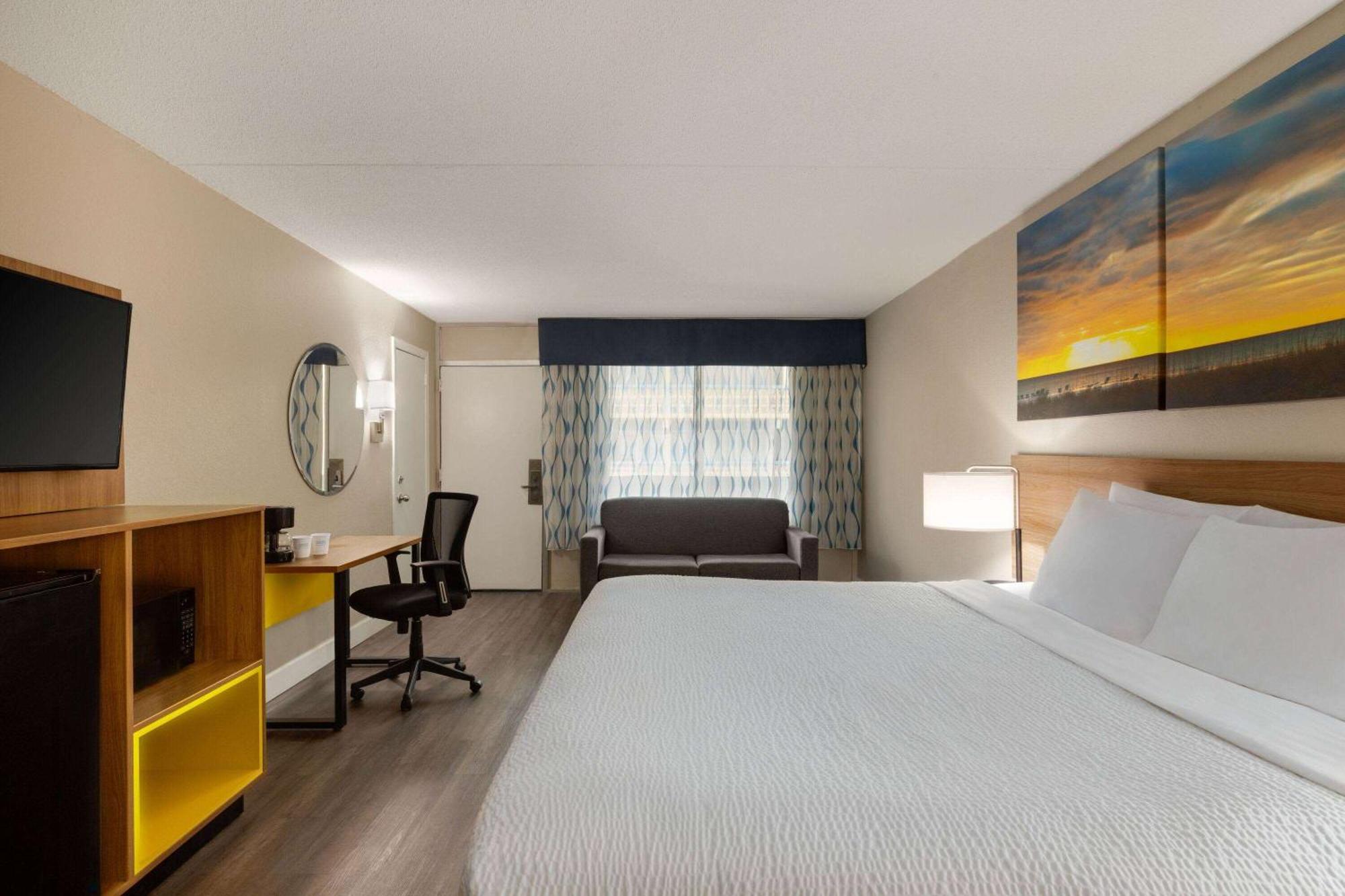 Days Inn By Wyndham Myrtle Beach-Beach Front Kültér fotó