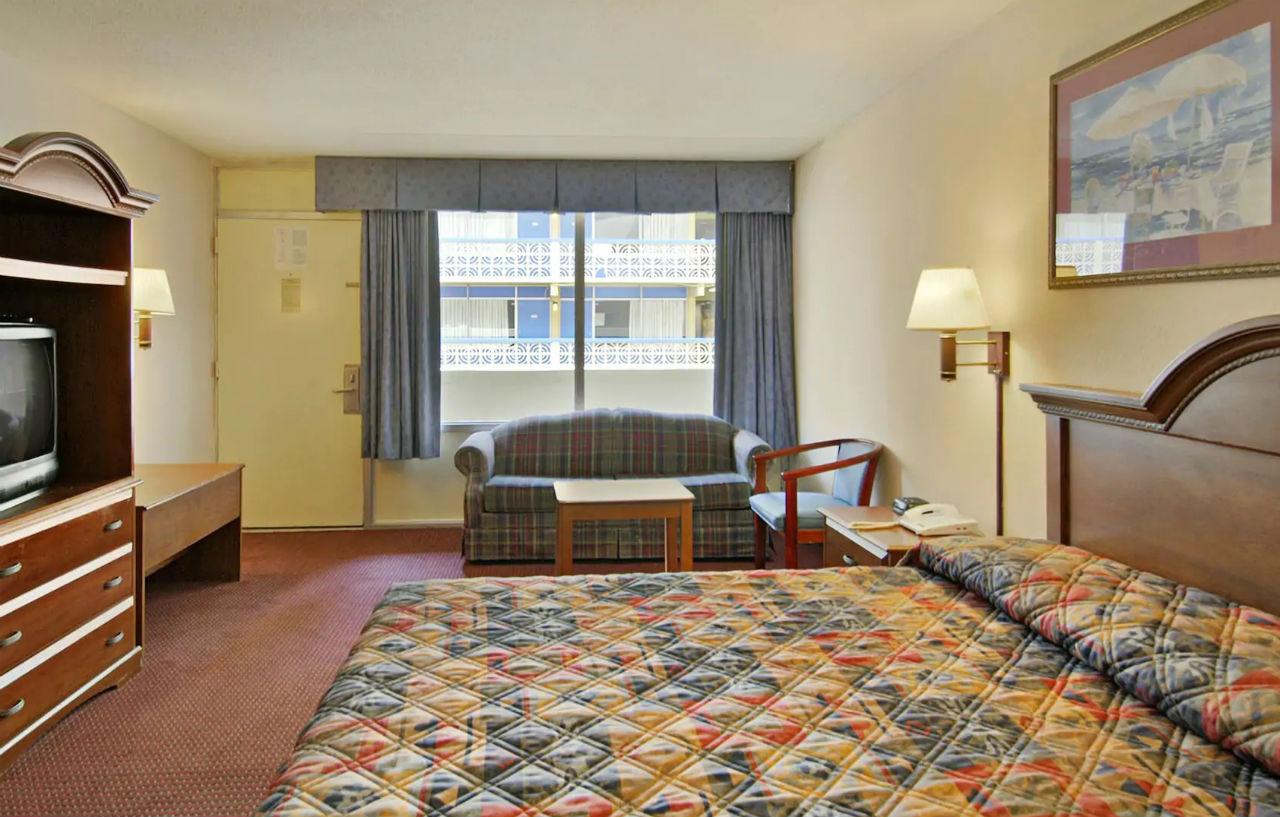 Days Inn By Wyndham Myrtle Beach-Beach Front Kültér fotó