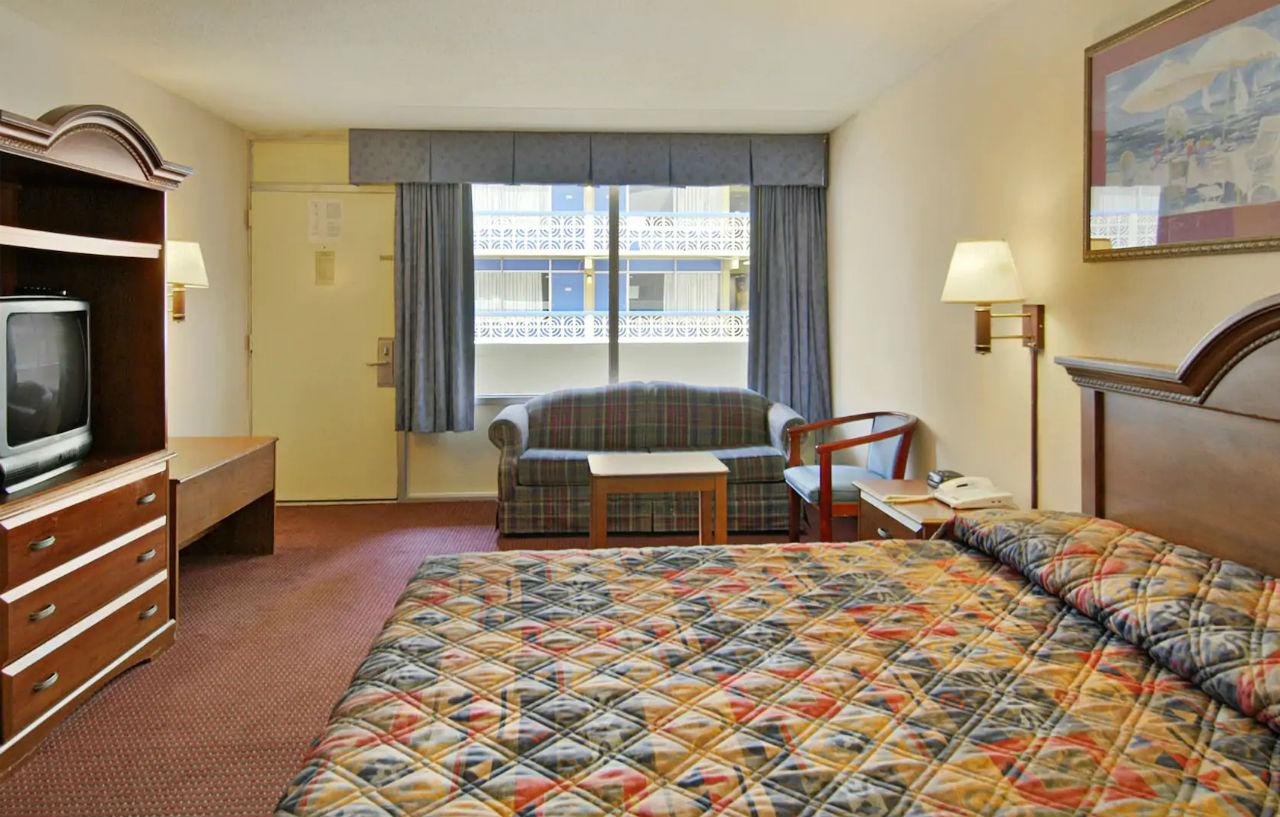 Days Inn By Wyndham Myrtle Beach-Beach Front Kültér fotó