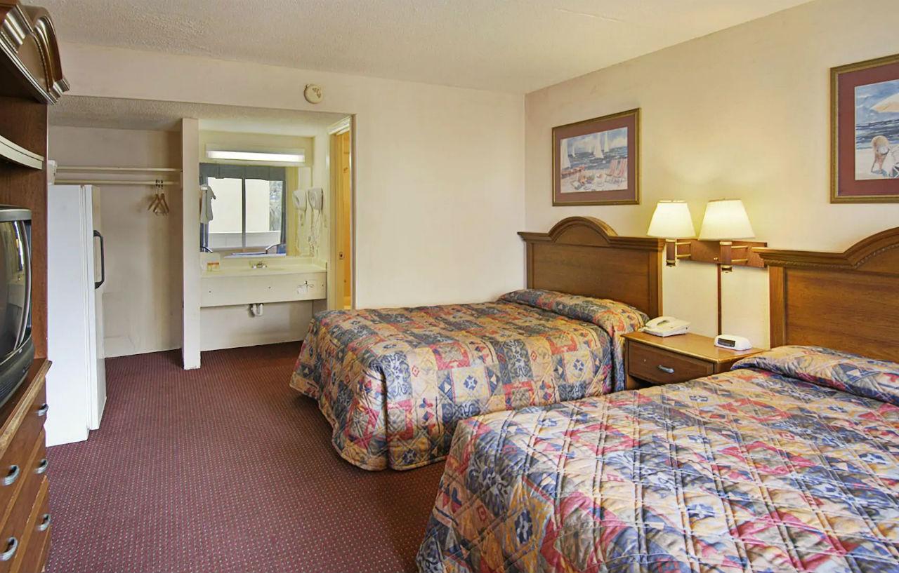 Days Inn By Wyndham Myrtle Beach-Beach Front Kültér fotó